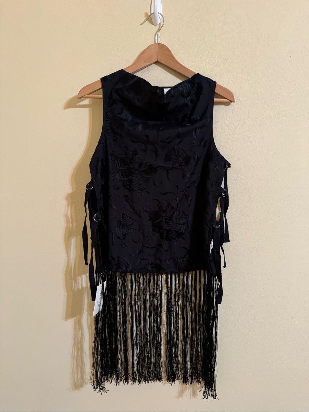 Sea New York New Priscilla Embroidery Cowl Neck Fringe Vest Black Size Small